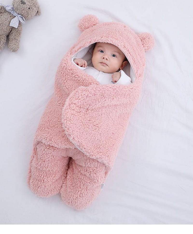 Premium Ultra-Soft Baby Wrap Blanket – Winter Bear Hooded Swaddle